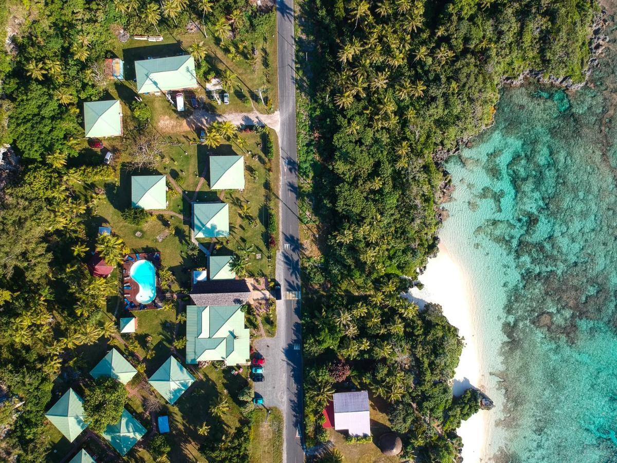 Hotel Oasis De Kiamu Lifou Exteriör bild