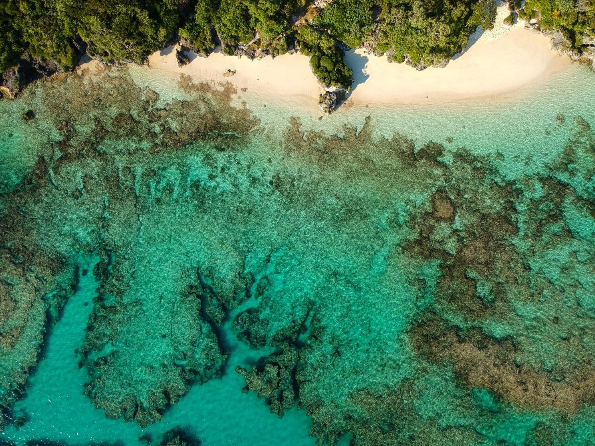 Hotel Oasis De Kiamu Lifou Exteriör bild